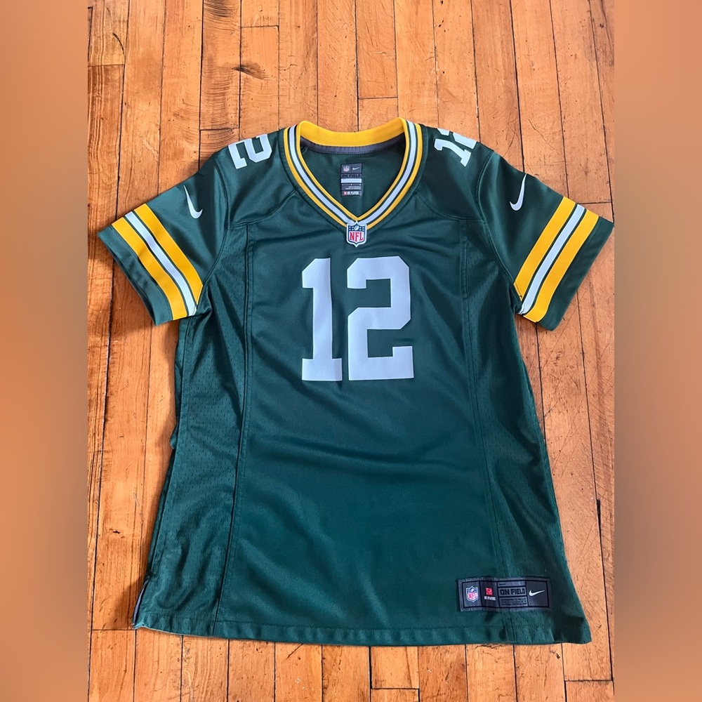 Nike Women’s Aaron Rodgers Green Bay Packers Jersey- Size L